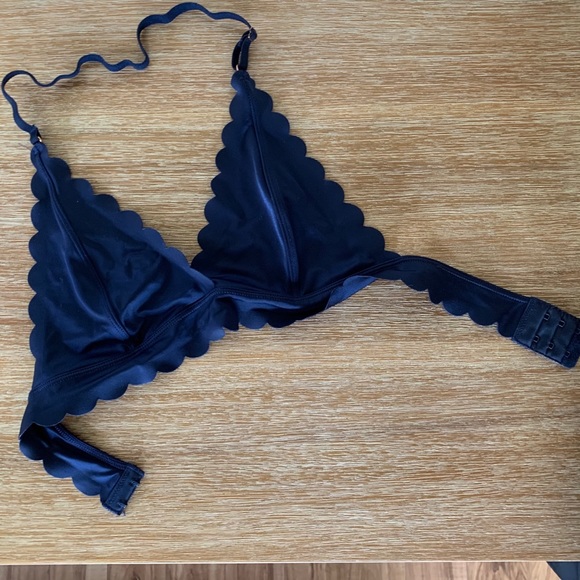 Bralette - Picture 2 of 5